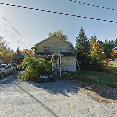 100 Gary St, South Paris, ME 04281