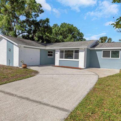 1004 Greenleaf Way, Tarpon Springs, FL 34689