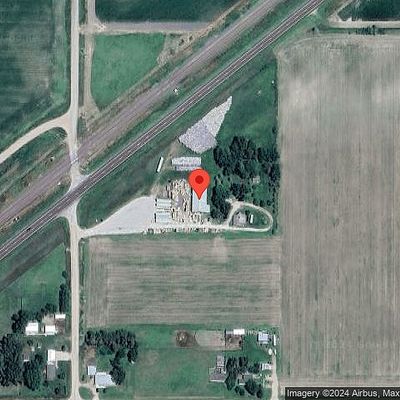 1009 6 Th Rd, Chapman, NE 68827