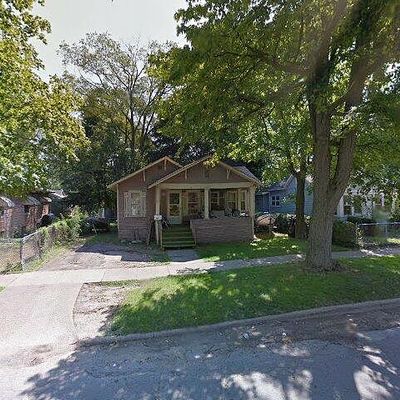 1011 Lavette Ave, Benton Harbor, MI 49022