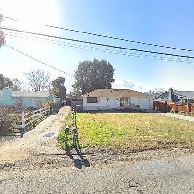 1011 W Mayberry Ave, Hemet, CA 92543