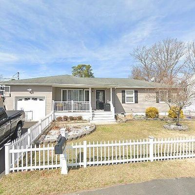 1016 Anchor Ave, Beachwood, NJ 08722