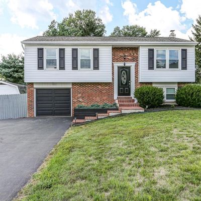 1016 Stellar Dr, Mount Joy, PA 17552