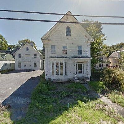 102 Highland Ave, Gardiner, ME 04345