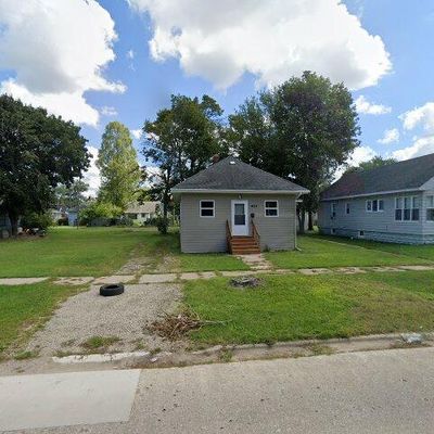 1027 Broadway, Benton Harbor, MI 49022