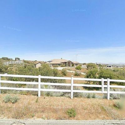 10282 Farmington St, Oak Hills, CA 92344