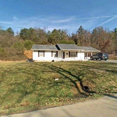 1029 Jarvis Rd, Rogersville, TN 37857