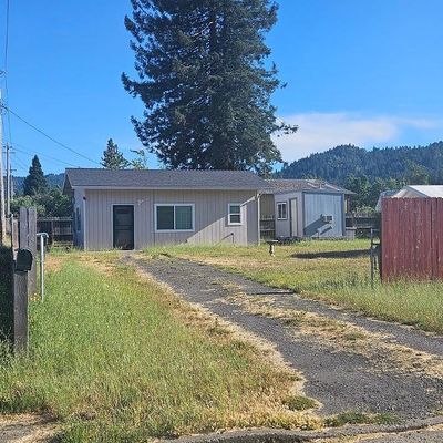 103 Franklin Ave, Willits, CA 95490