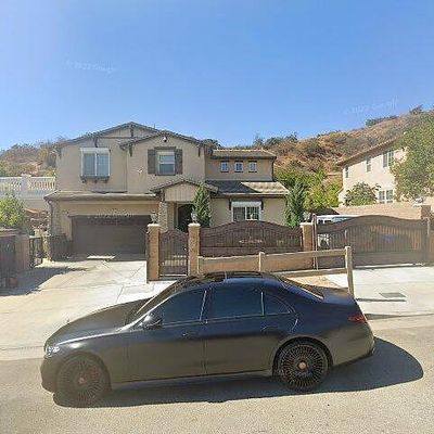 10325 Horsehaven St, Sun Valley, CA 91352