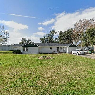 104 Mitchell St, Raceland, LA 70394