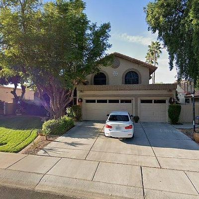 1041 W Peninsula Dr, Gilbert, AZ 85233