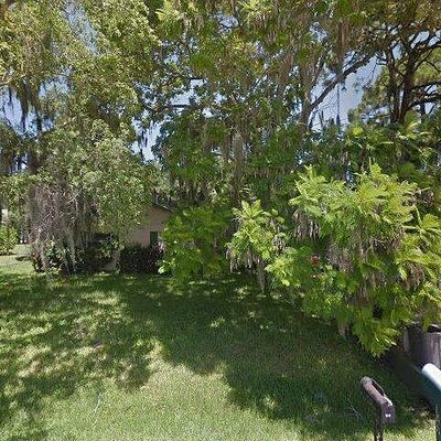 1042 Indus Rd, Venice, FL 34293