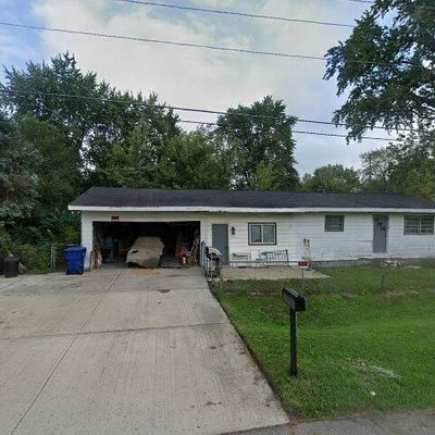 1055 Maynard Dr, Benton Harbor, MI 49022