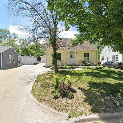 1111 33 Rd St Se, Cedar Rapids, IA 52403