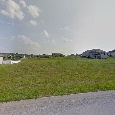 1113 Sw Winterberry Cir, Oak Grove, MO 64075