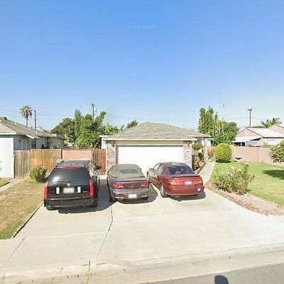 11181 Tarawa Dr, Los Alamitos, CA 90720