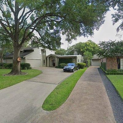 1119 Briarmead Dr, Houston, TX 77057