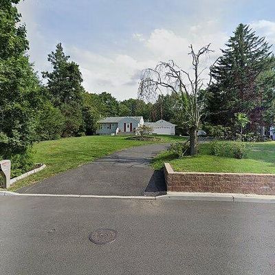 112 Ballentine Dr, North Haledon, NJ 07508