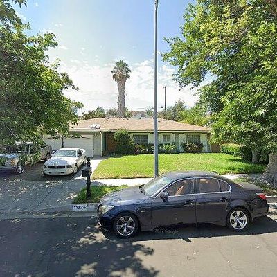 11325 Kelowna St, Sylmar, CA 91342