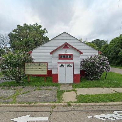 1143 E Main St, Benton Harbor, MI 49022