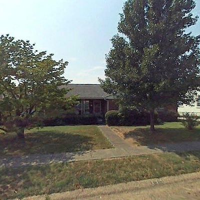 115 Catherine Dr, Hurricane, WV 25526