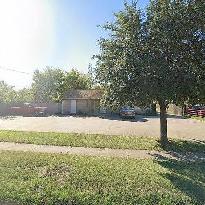 116 W Pioneer Dr, Irving, TX 75061