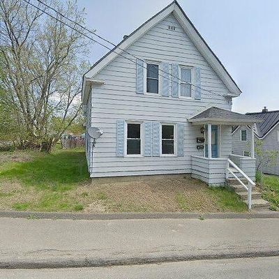 12 Pleasant St, Fairfield, ME 04937