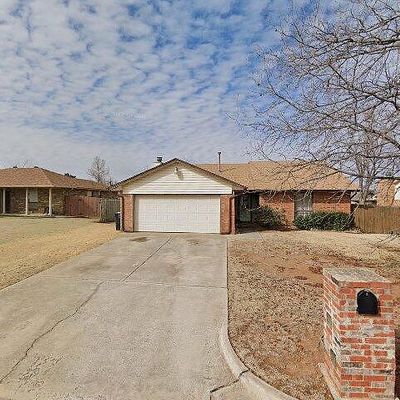 12009 Sagamore Dr, Yukon, OK 73099