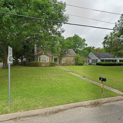 1201 N Park St, Brenham, TX 77833