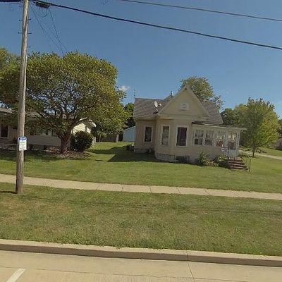 1202 N Aurora St, Pontiac, IL 61764