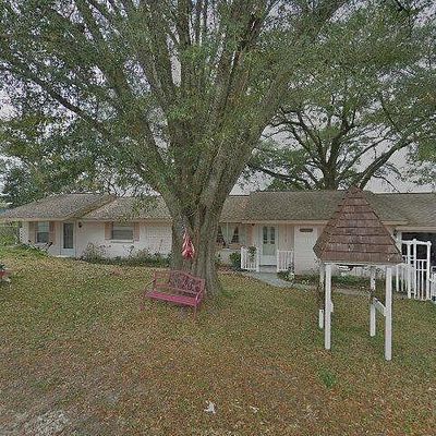 12025 Hillside Ct, Dade City, FL 33525