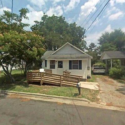 106 Lowry St, Elizabeth City, NC 27909