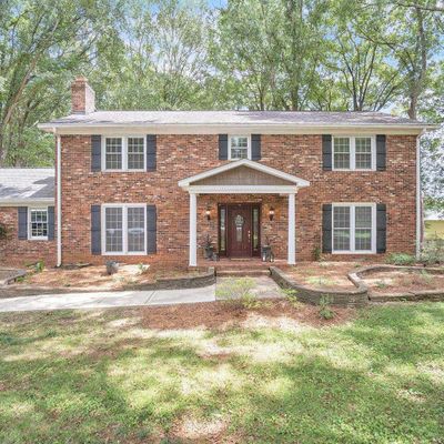 107 Maple Rock Ct, Simpsonville, SC 29681