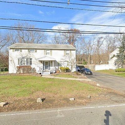 107 Pier Ln, Fairfield, NJ 07004