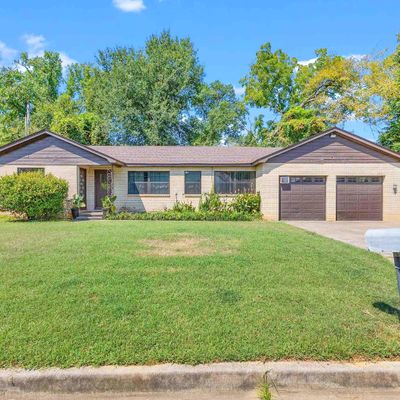 107 Peterson Pl, Longview, TX 75602