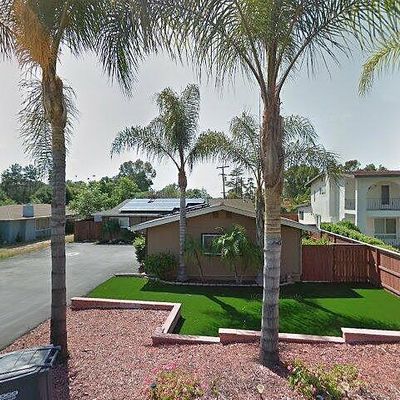 1077 Beaumont Cir, Vista, CA 92084