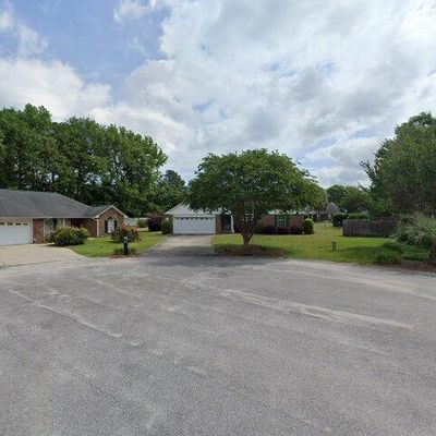 1082 Virginia Pine Ct, Manning, SC 29102