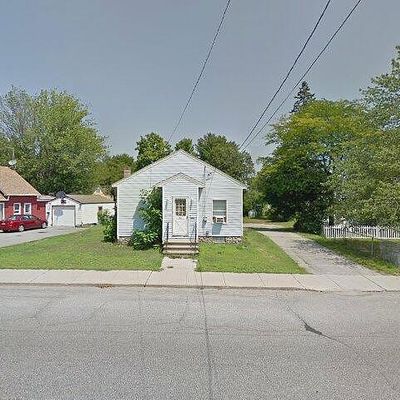 1086 Main St, Sanford, ME 04073