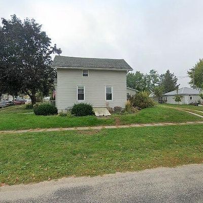 109 West St Sw, Blairstown, IA 52209