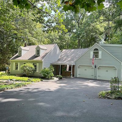 11 Apple Ln, Fleetwood, PA 19522