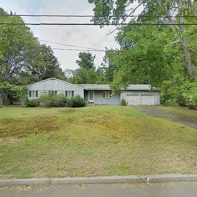 11 Kent Pl, Eatontown, NJ 07724