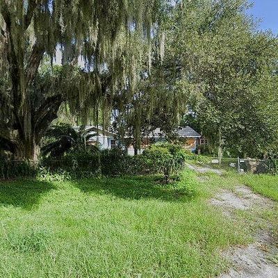 1107 Central St, Mount Dora, FL 32757