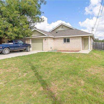 1109 E Avenue F, Lampasas, TX 76550