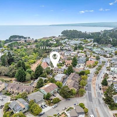 111 Vineyard Ct, Aptos, CA 95003