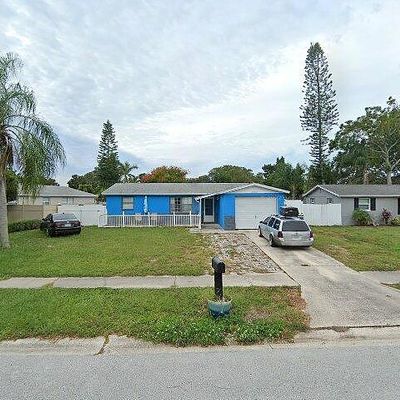 12818 101 St Way, Largo, FL 33773