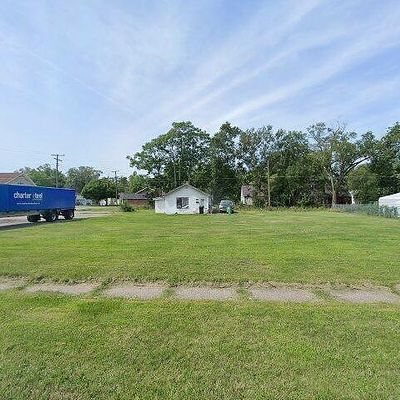 1286 Monroe St, Benton Harbor, MI 49022