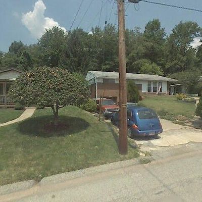 13 Las Vegas Dr, Pittsburgh, PA 15239