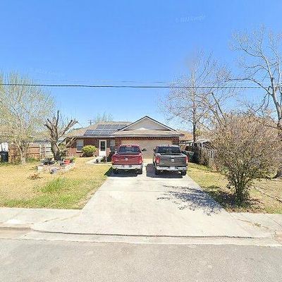 130 Bellair Dr, Kyle, TX 78640