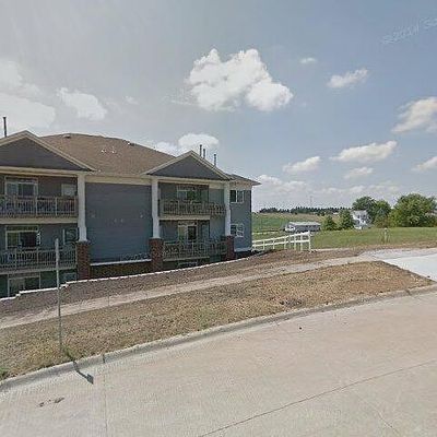 130 Hilltop Dr, West Branch, IA 52358