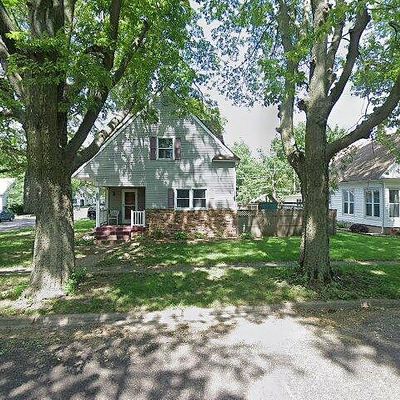 1301 Caroline St, Pekin, IL 61554